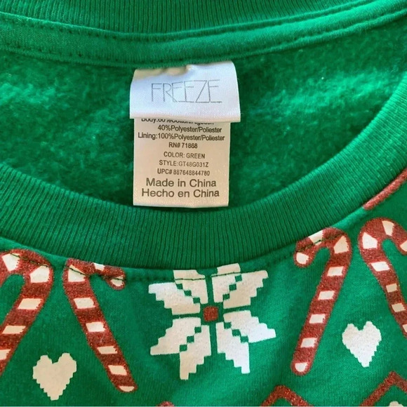 Freeze Christmas Sweatshirt Juniors Size Small - Picture 2 of 6